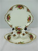 R.A. "OLD COUNTRY ROSES" 9" SERVING TRAY & OTHE