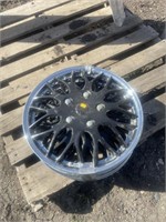 Set a 4 unused 16" hubcaps