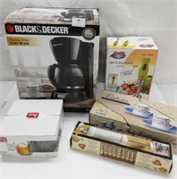 BLACK & DECKER COFFEE MAKER / STICK BLENDER