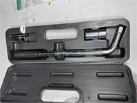 Lug Wrench With Case