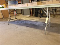 3 FOLDING TABLES