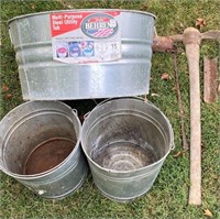 Galvanized Buckets, Tub & Lawn Tools