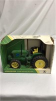 1/16 scale 6200 MFWD John Deere tractor box 5667