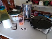 Small appliances  lot of four