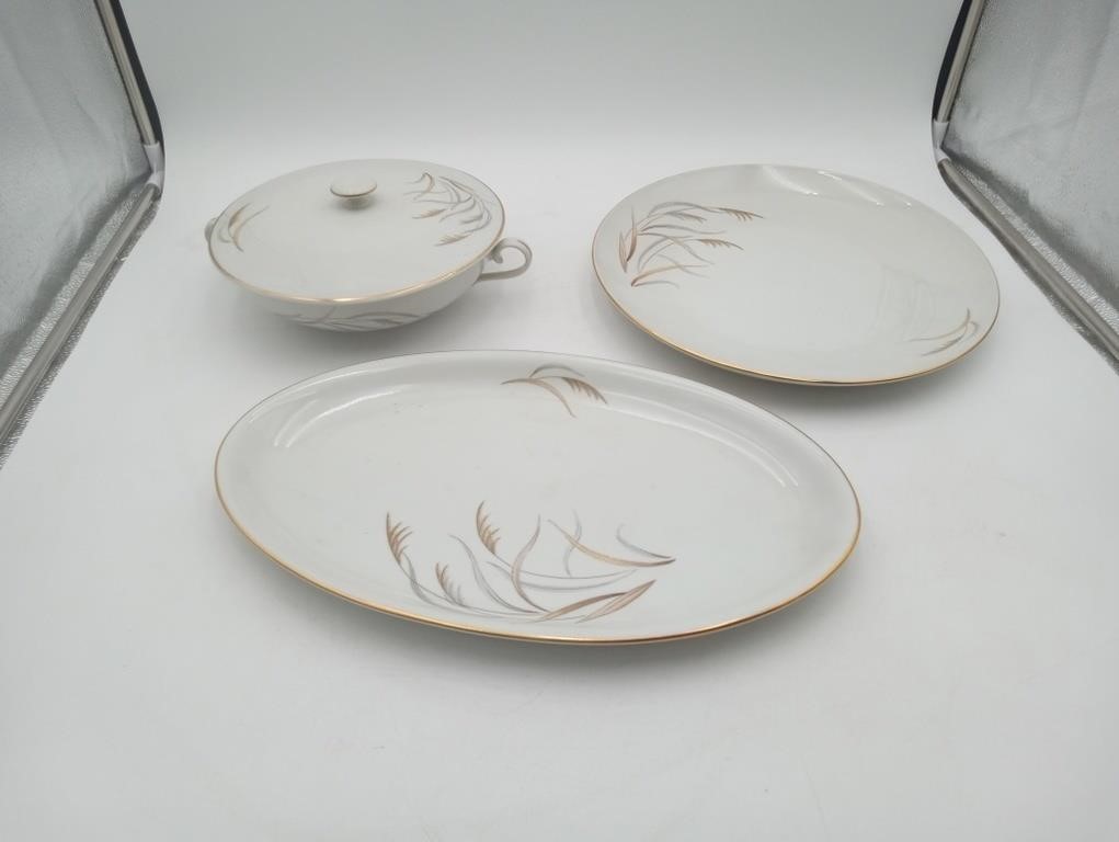 Wheatfield Fine Bone China covered bowl platter