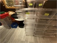 CLEAR CONTAINERS WITH LIDS