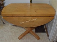 (K) 41" Drop Leaf Kitchen Table