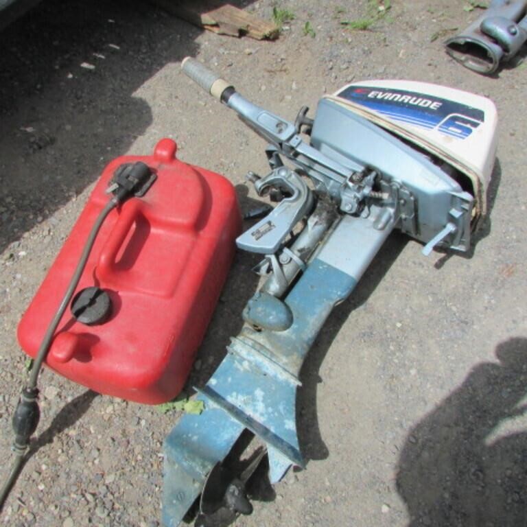 EVINRUDE 6HP OUTBOARD PLUS EXTRA PARTS & TANK