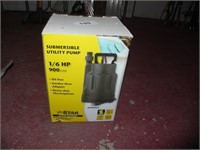 Star Submersible Utility Pump in Box