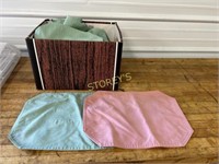 12 Green & 12 Pink Placemats