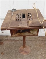 D4)  Old Table Saw with Working Motor