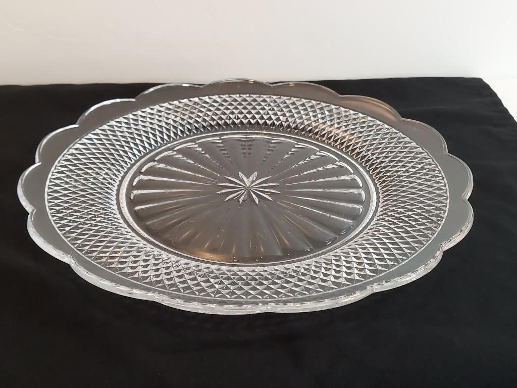 Scalloped Diamond Point Cake Plate Villeroy &