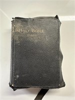 ANTIQUE 1901 BIBLE