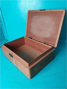 CORONA CIGAR BOX