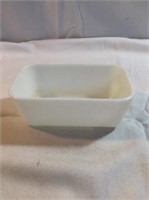 7“ x 4“ Pyrex white bowl
