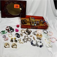 Costume Jewelry Earrings w/Tortoise Case