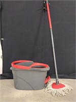 Valeda mop and bucket