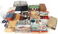 MODEL TRAIN ACCESSORIES & LITERATURE