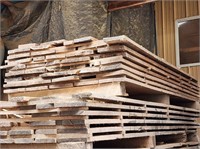 White Oak 4/4 Rough Sawn Lumber