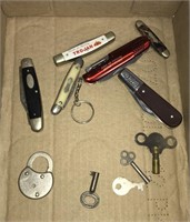 Pocket knives, lock, & keys