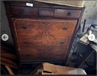 BEAUTIFUL NEW ENGLAND ANTIQUE HIGHBOY