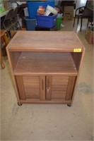 Cabinet with wheels
