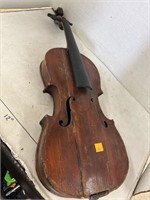 Violin / Fiddle - do not see any wording on