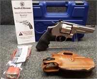 Smith & Wesson Pro Series 627-5 .357 MAG Revolver