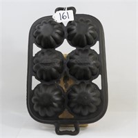 GATE MARKED SIX CUP MUFFIN PAN