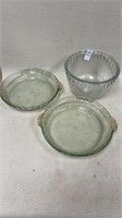 2 9 inch glass pie pans, 1 glass bowl