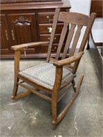 Antique Quarter Sawn Oak Rocking Chair C. 1910