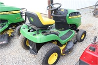 John Deere D100 Mower