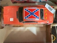 1/18th Scale General Lee in box - realistic light