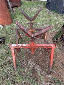 2 heavy duty pipe stands