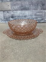 Pink depression glass bowl and plate