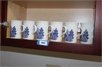 6 MUGS blue willow made in england K