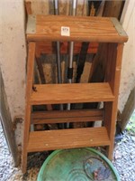 2' wooden step stool