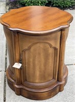 CARTON ROUND END TABLE