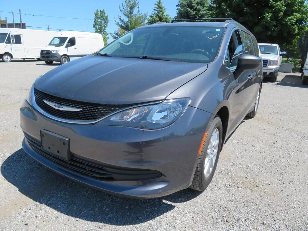 2017 CHRYSLER PACIFICA LX 213305 KMS