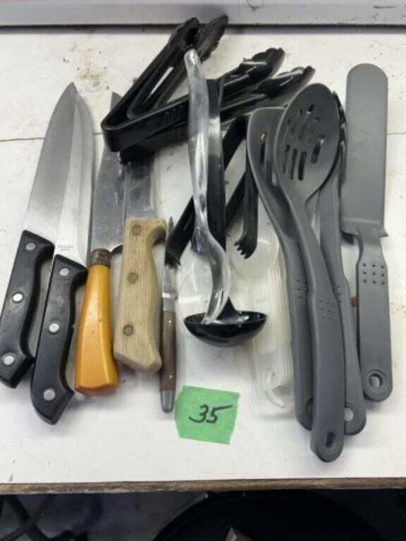 Assorted Knives / measuring spoons / misc plastic