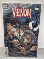 Venom Marvel 3 Comic (living room)