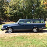 1990 Volvo, 240 DL Wagon