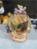 LARGE GLASS SNOW GLOBE