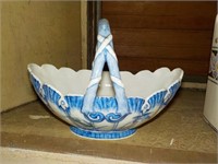 7" Oriental porcelain basket