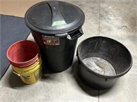 32 Gallon Trash Can, Mineral Tub, 5 Gallon Buckets