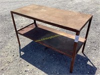 E2. Heavy duty steel 5ft work bench