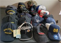 W - MIXED LOT OF HATS (I24)