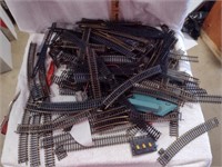 Lrg Lot of HO Scale Model Train Tracks