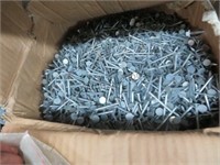 BOX OF GRIPRITE GALVANIZED ROOFING NAILS 1.5"