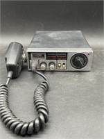 Vintage General Electric 40 Channel CB Radio